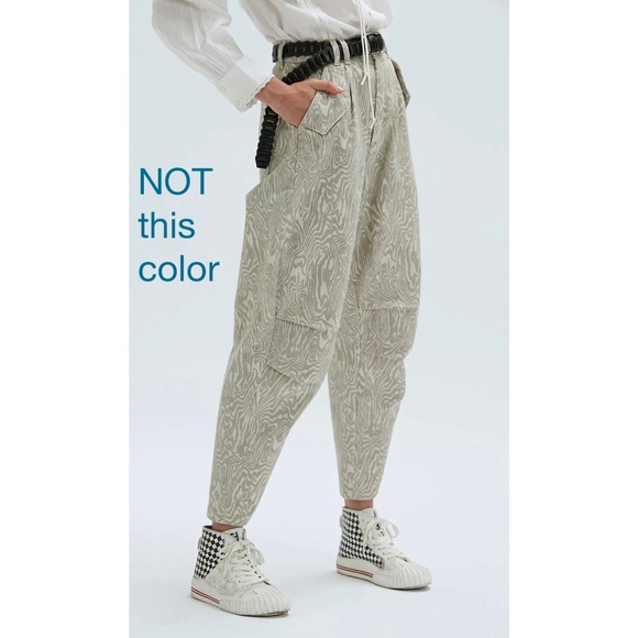 Maria Cher Co-ord Set in Khaki - Picture 16 of 16